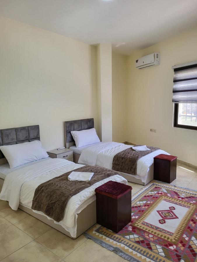 Ibn Kathir Apartment Madaba Exterior foto